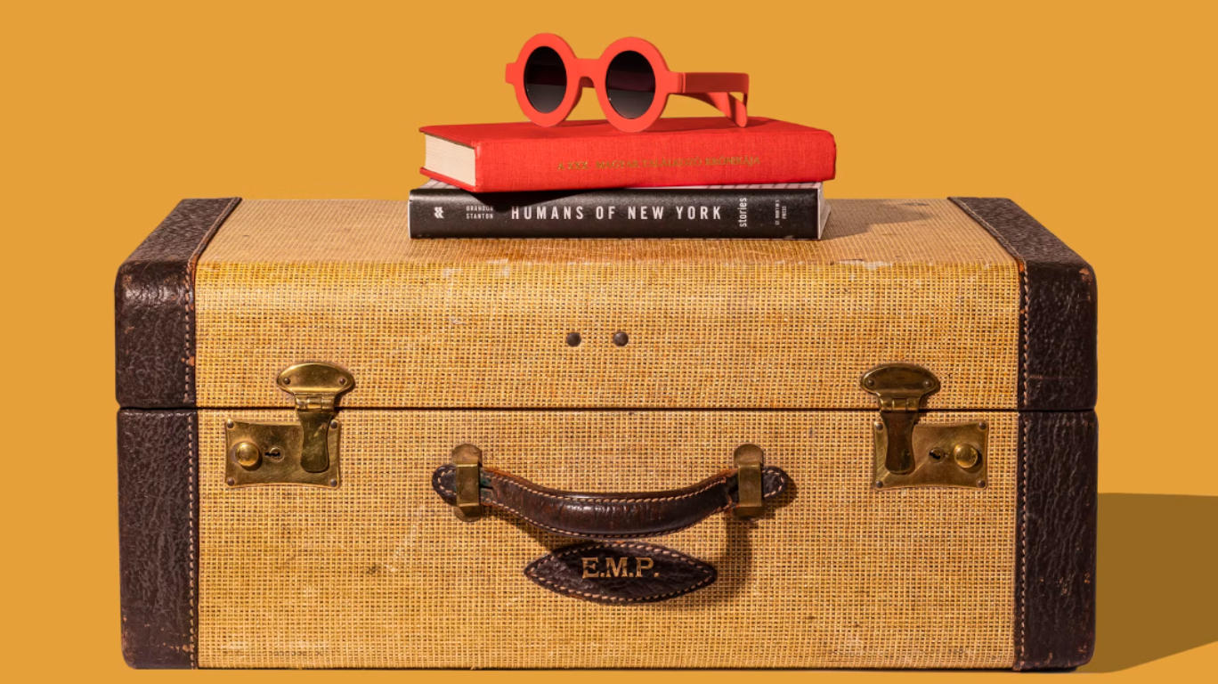 The Best Ways to Consume Digital Content Abroad Without Weighing Down Your Suitcase